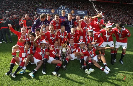 足球迷们可 足球迷们可