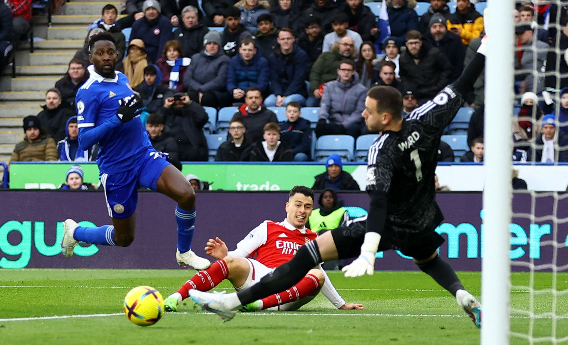 在讨论莱昂 在讨论莱昂